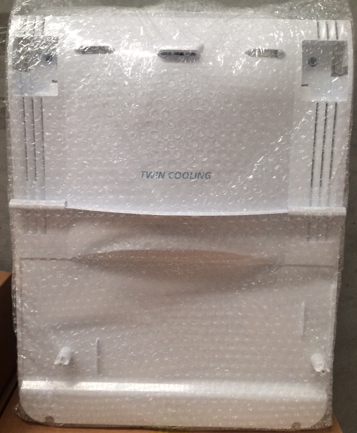 DA97-05290Q SAMSUNG FRIDGE EVAPORATOR COVER ASSEMBLY